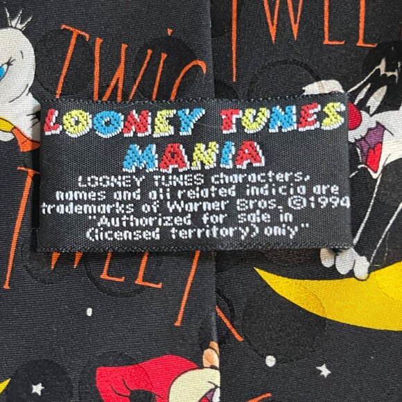 Looney Tunes Mania Tweety & Sylvester 100% Silk Halloween Celestial Moon Tie - Picture 5 of 7